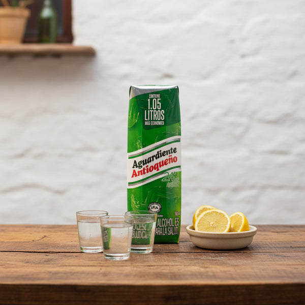 AGUARDIENTE ANTIOQUEÑO VERDE TETRA 1050 ML