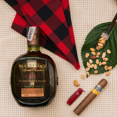 Whisky Buchanans DeLuxe 18 años - 750ml - La Careta Licores de La 70 - Domicilios en Medellín