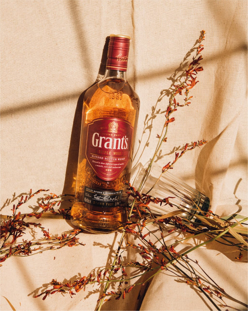 Whisky Grants Triple Cask Rojo - La Careta Licores de La 70 - Domicilios en Medellín