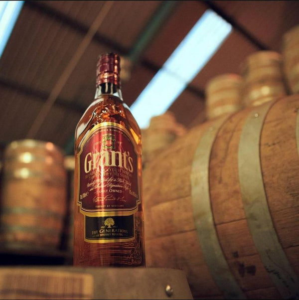 Whisky Grants Triple Cask Rojo - 1750ml