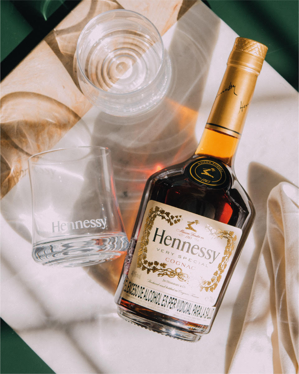Cognac Hennessy - 700ml - La Careta Licores de La 70 - Domicilios en Medellín